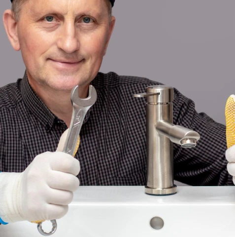 Top submersible pump repair